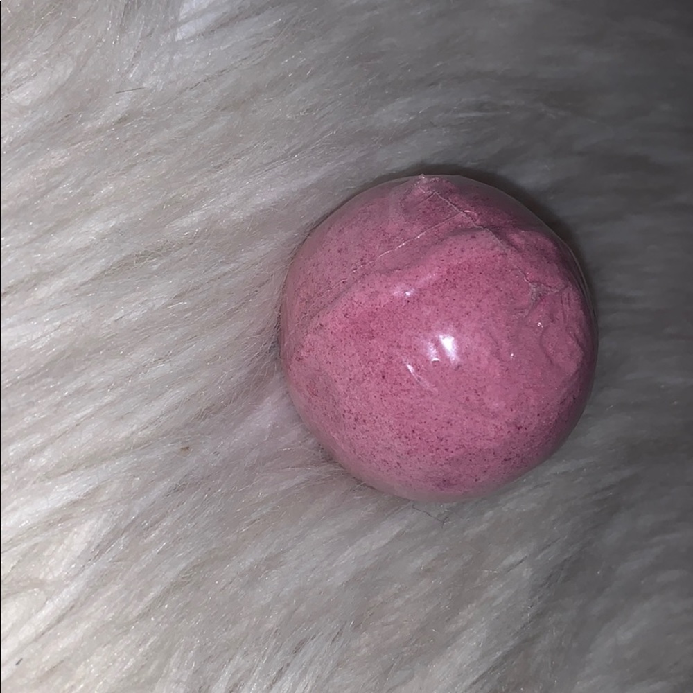 Bath bomb